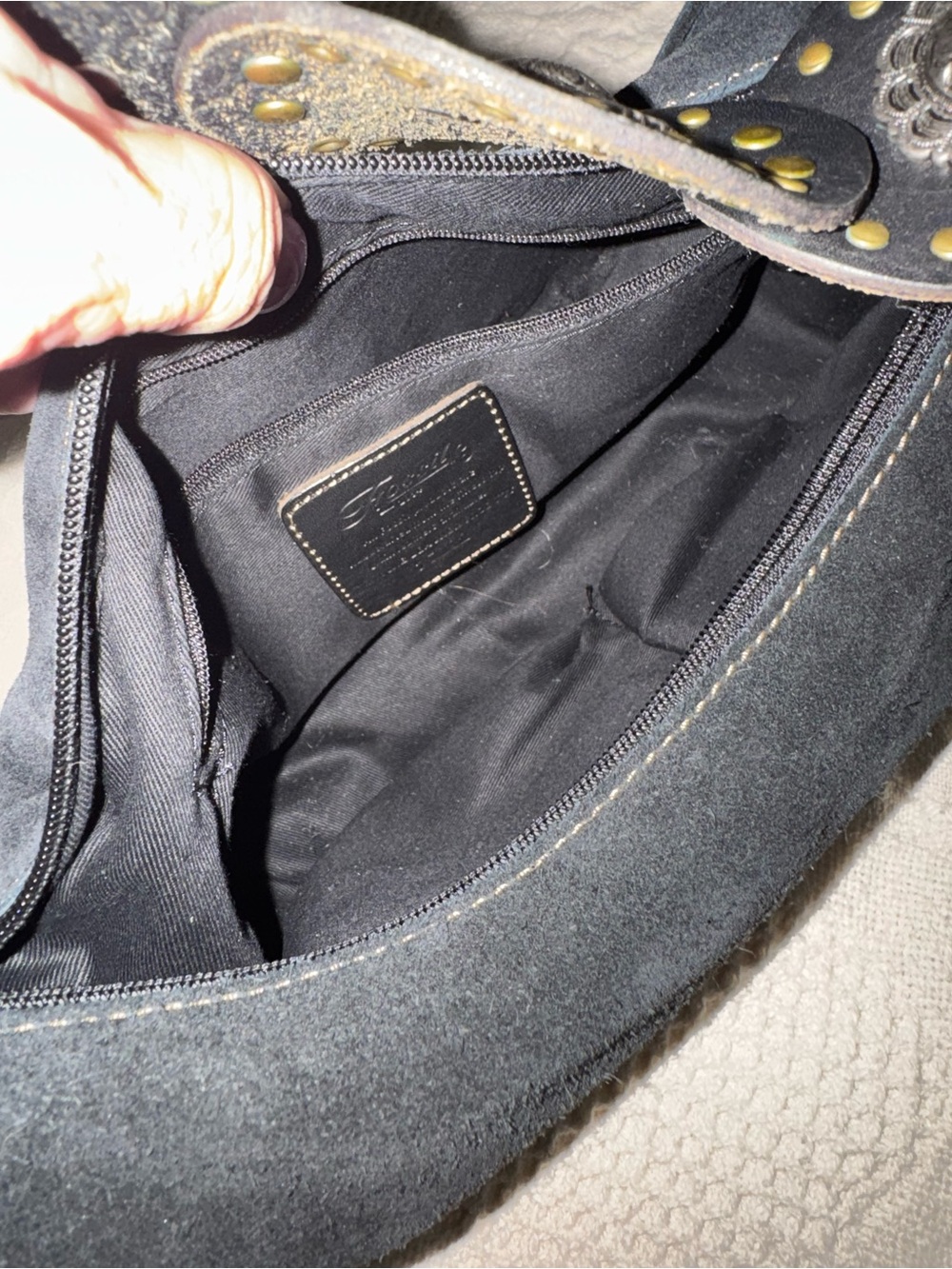 FOSSIL Black Suede Shoulder Bag with Tassel- Pristine condition!! - Picture 5 of 7